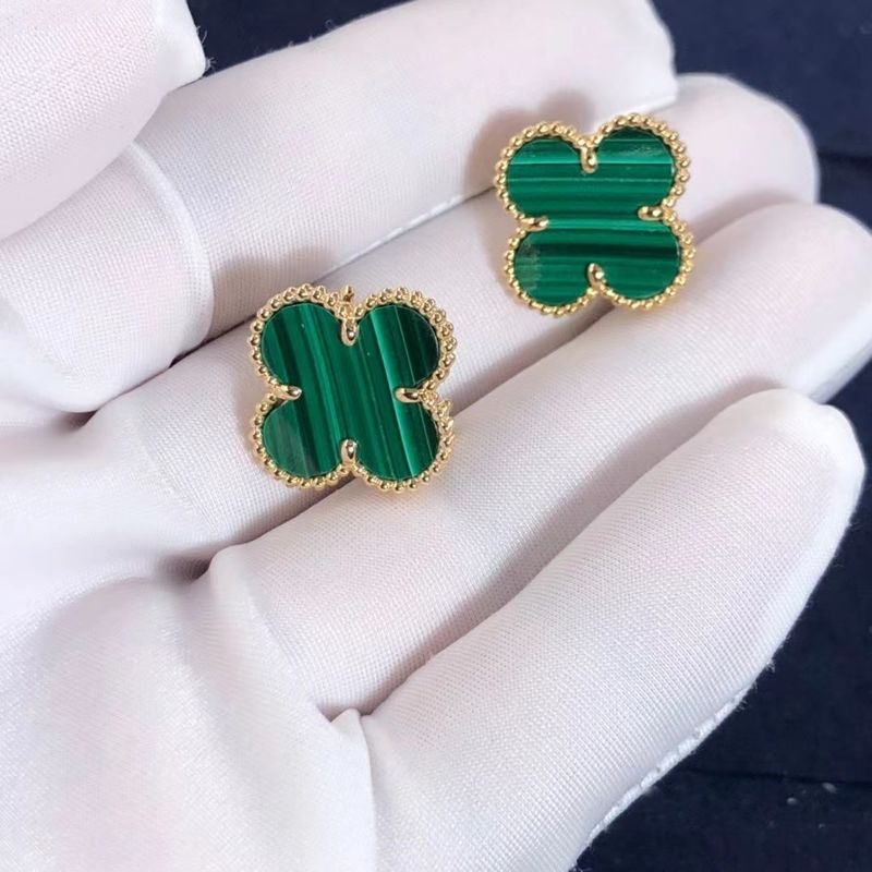 คุณภาพ Van Cleef And Arpels Mini Alhambra ต่างหู 18k Yellow Gold Malachite โรงงาน