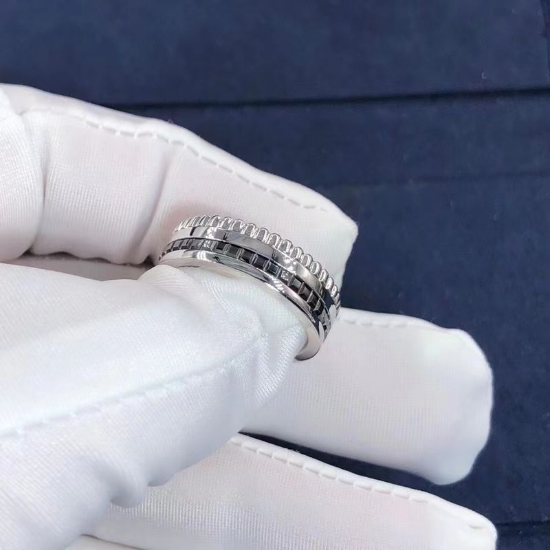 คุณภาพ เครื่องประดับทองสุดหรู Quatre Black Edition Ring ทองคำ 18k และเพชรแท้ โรงงาน