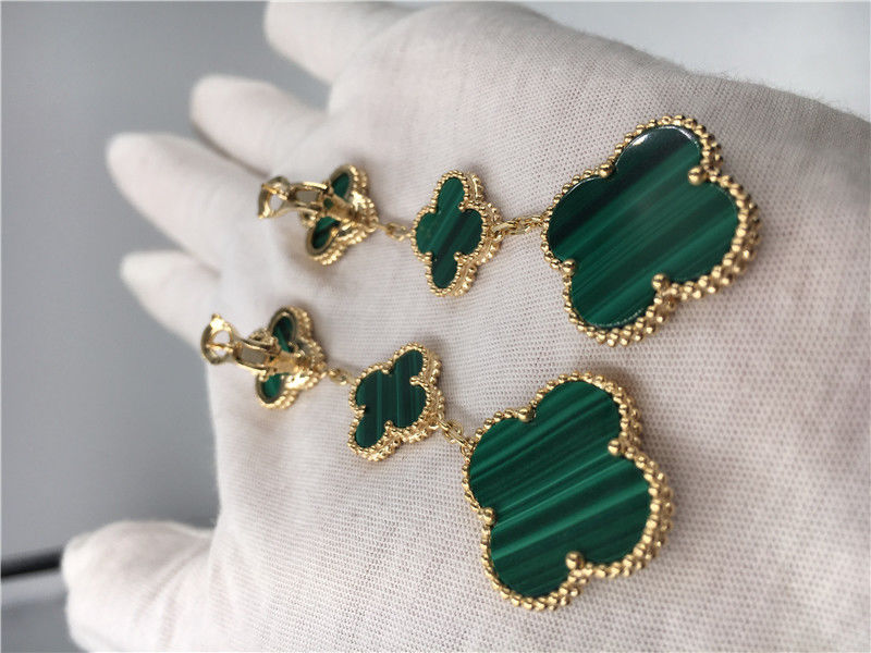 คุณภาพ Van Cleef Arpels เครื่องประดับทอง 18K ต่างหูผู้หญิงรูปดอกไม้สีเขียว โรงงาน