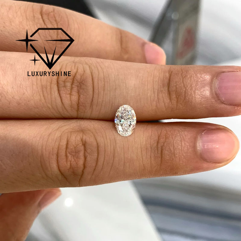 คุณภาพ LuxuryShine 0.1-10CT VS2 หินเพชรที่เพาะขึ้นมาในห้องปฏิบัติการ D-F สีขาวโอวาลตัดดีมาก ด้วยใบรับรอง IGI หินตัด 3EX Wholesale โรงงาน