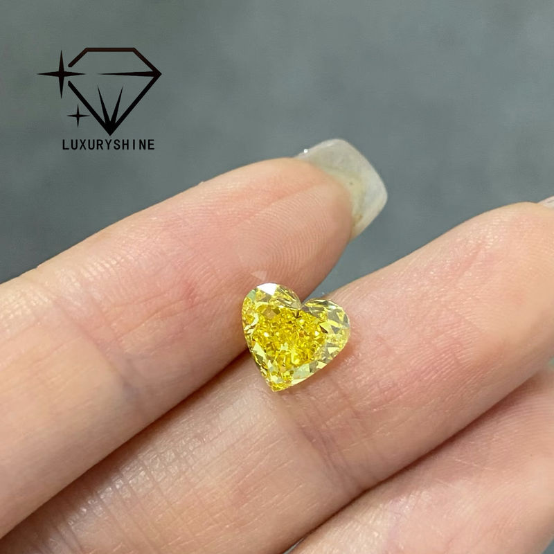 คุณภาพ LuxuryShine VS1 ทองเหลืองที่เติบโตในห้องปฏิบัติการ สีเหลืองทรงหัวใจ 1CT 2CT 3CT 4CT 5CT ทองเหลืองแท้ที่มีใบรับรอง IGI โรงงาน