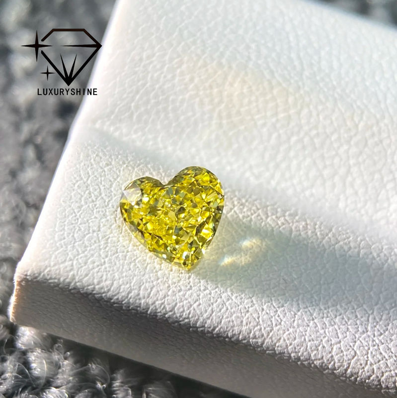 คุณภาพ LuxuryShine VS1 ทองเหลืองที่เติบโตในห้องปฏิบัติการ สีเหลืองทรงหัวใจ 1CT 2CT 3CT 4CT 5CT ทองเหลืองแท้ที่มีใบรับรอง IGI โรงงาน