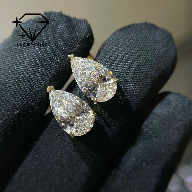 คุณภาพ 18K ทอง Pear Cut Lab พอกเพชร Stud หูข้อมือ VVS-VS ความชัดเจน โรงงาน