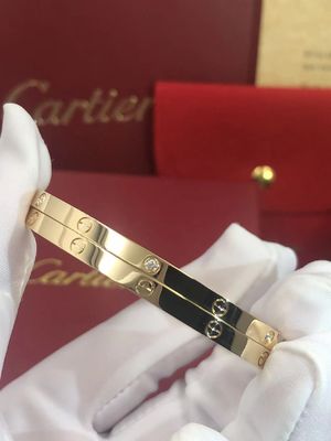 คุณภาพ สร้อยข้อมือทองคำ 18K LOVE รุ่นเล็ก 6 เม็ดสำหรับผู้หญิง / ผู้ชาย โรงงาน