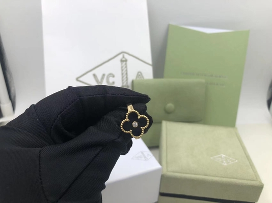 Van Cleef And Arpels Vintage Alhambra Ring สีเหลืองทอง Onyx Round Diamond