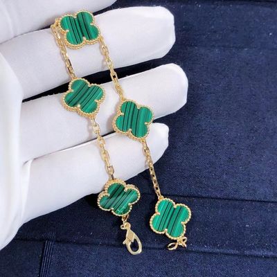 คุณภาพ Red Van Cleef Arpels สร้อยข้อมือทองคำ 18K 5 ลวดลายด้วยอัญมณี โรงงาน