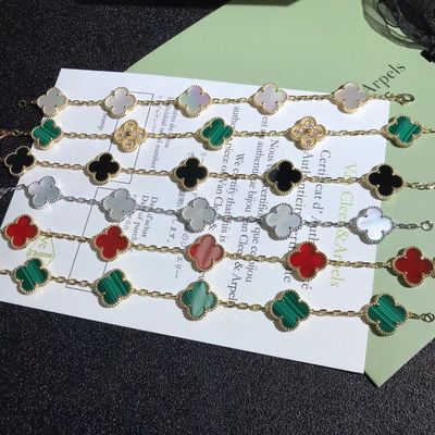 คุณภาพ สร้อยข้อมือทอง 18K แบบวินเทจส่วนบุคคล Van Cleef & Arpels โรงงาน