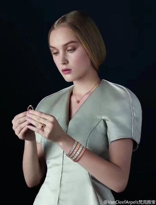 คุณภาพ รุ่นขนาดกลาง VCA Real 18k Gold Perlee Signature Bracelet White Rose Yellow Gold โรงงาน