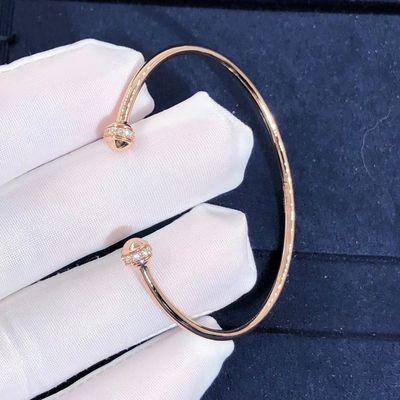 คุณภาพ 18K Gold Piaget Possession Open Bangle Bracelet รองรับการสั่งซื้อตัวอย่าง OEM โรงงาน