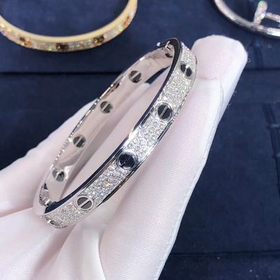 คุณภาพ เครื่องประดับระดับไฮเอนด์ 18K Gold Car Tier สร้อยข้อมือ LOVE เพชรปูสำหรับผู้หญิง โรงงาน