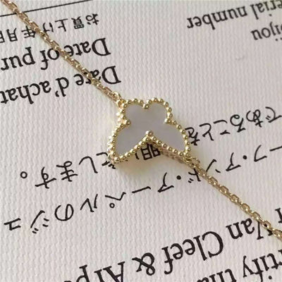 คุณภาพ White Mother Of Pearl สร้อยข้อมือทองคำ 18K Sweet Alhambra Butterfly Bracelet โรงงาน