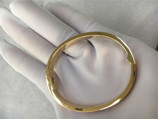 คุณภาพ ชุดเครื่องประดับเพชรสีเหลืองทอง 18K พร้อมเพชร 2 กะรัต NO Gemstone โรงงาน