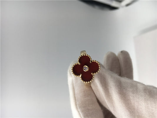 คุณภาพ แหวนหมั้นทองคำขาวที่ไม่ซ้ำใครเพชรกลม, แหวน Alhambra โบราณพร้อม Carnelian โรงงาน