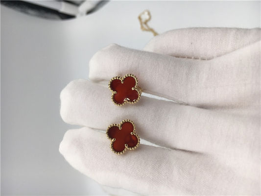 คุณภาพ Van Cleef Arpels Sweet Alhambra earstuds ทอง 18k พร้อมคาร์เนเลียน โรงงาน