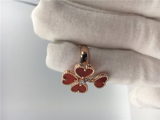 คุณภาพ 18k Rose Gold Van Cleef และแหวนดอกไม้ Arpels พร้อม Carnelian / Round Diamond โรงงาน