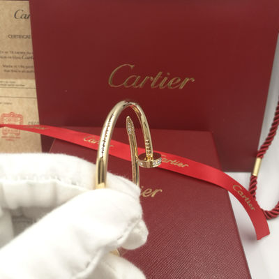 คุณภาพ B6048617 สร้อยข้อมือ Juste Un Clou ทอง 18k พร้อมเพชร โรงงาน