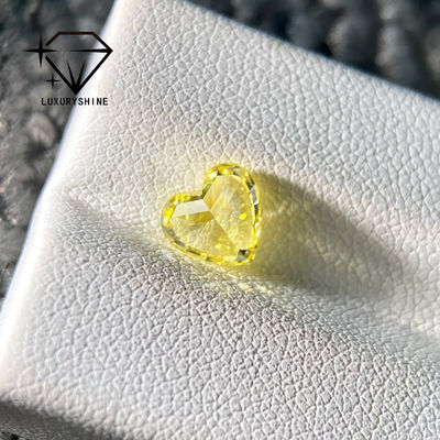 คุณภาพ LuxuryShine VS1 ทองเหลืองที่เติบโตในห้องปฏิบัติการ สีเหลืองทรงหัวใจ 1CT 2CT 3CT 4CT 5CT ทองเหลืองแท้ที่มีใบรับรอง IGI โรงงาน