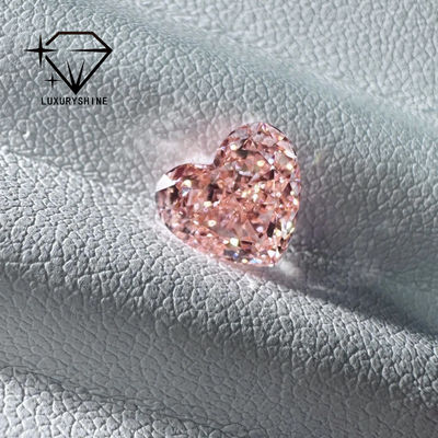 คุณภาพ LuxuryShine สีชมพู / เหลือง / เขียว หัวใจตัดห้องปฏิบัติการเพชรที่เติบโต VVS-VS เพชรแท้ & พระเครื่องแต่งงาน & พระเครื่องที่กําหนดเอง โรงงาน