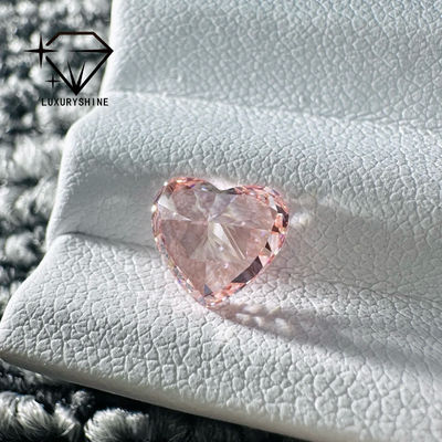 คุณภาพ LuxuryShine สีชมพู / เหลือง / เขียว หัวใจตัดห้องปฏิบัติการเพชรที่เติบโต VVS-VS เพชรแท้ & พระเครื่องแต่งงาน & พระเครื่องที่กําหนดเอง โรงงาน