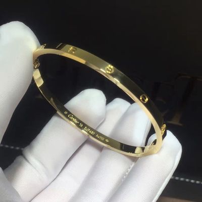 คุณภาพ เครื่องประดับ สร้อยข้อมือทอง 18K , สร้อยคอทองคำแบบบาง Love ขนาดเล็ก Model โรงงาน