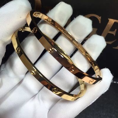 คุณภาพ เครื่องประดับ สร้อยข้อมือทอง 18K , สร้อยคอทองคำแบบบาง Love ขนาดเล็ก Model โรงงาน