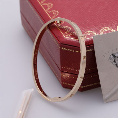 คุณภาพ B6047517 สร้อยข้อมือความรักทองคำบางเรียบ Sm 18K สีเหลืองทอง โรงงาน