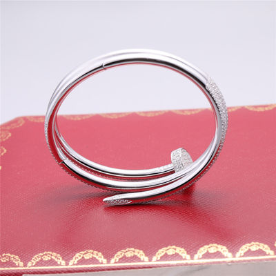 คุณภาพ เครื่องประดับ Juste Un Clou สร้อยข้อมือในทองคำขาว 18k พร้อมเพชรประดับเต็ม โรงงาน