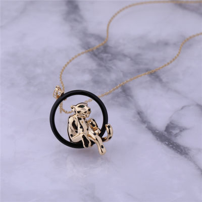 คุณภาพ PANTHÈRE DE NECKLACE YELLOW GOLD เซรามิคแล็คเกอร์ TSAVORITE GARNET DIAMONDS โรงงาน