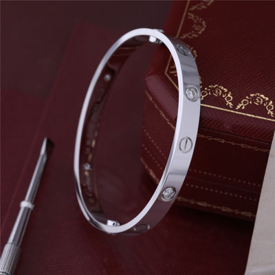 คุณภาพ Classic Love Bangle 4 Diamonds Love Bracelet with in 18 Karat WHITE GOLD Fine Workmanship Jewelry โรงงาน