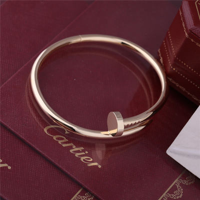 คุณภาพ ทองแท้JUSTE UN CLOUสร้อยข้อมือสีเหลืองทองหนารุ่นเล็บกำไลข้อมือB6048217 โรงงาน