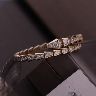 คุณภาพ สร้อยข้อมืองูสีเหลืองทอง 18K Serpenti Viper One Coil Thin Bracelet โรงงาน