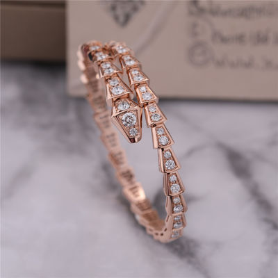 คุณภาพ ตู้เสื้อผ้าหรูหรา Rose Gold สร้อยข้อมือ Serpenti Viper one-coil เต็มเพชร Snake Bangle 353792 โรงงาน