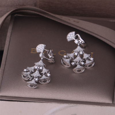 คุณภาพ Roma High Jewelry DIVAS' DREAM ต่างหู ตัวเรือนไวท์โกลด์ 18K ประดับเพชรหลัก 7 เม็ดและเพชรฝังแบบพาเว่เต็ม โรงงาน